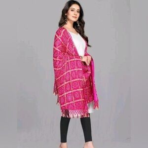 NWT India Silk crinkle print ethnic Indian wear dupatta  pink with gold #833